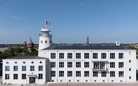 Hotel De Zeevaartschool